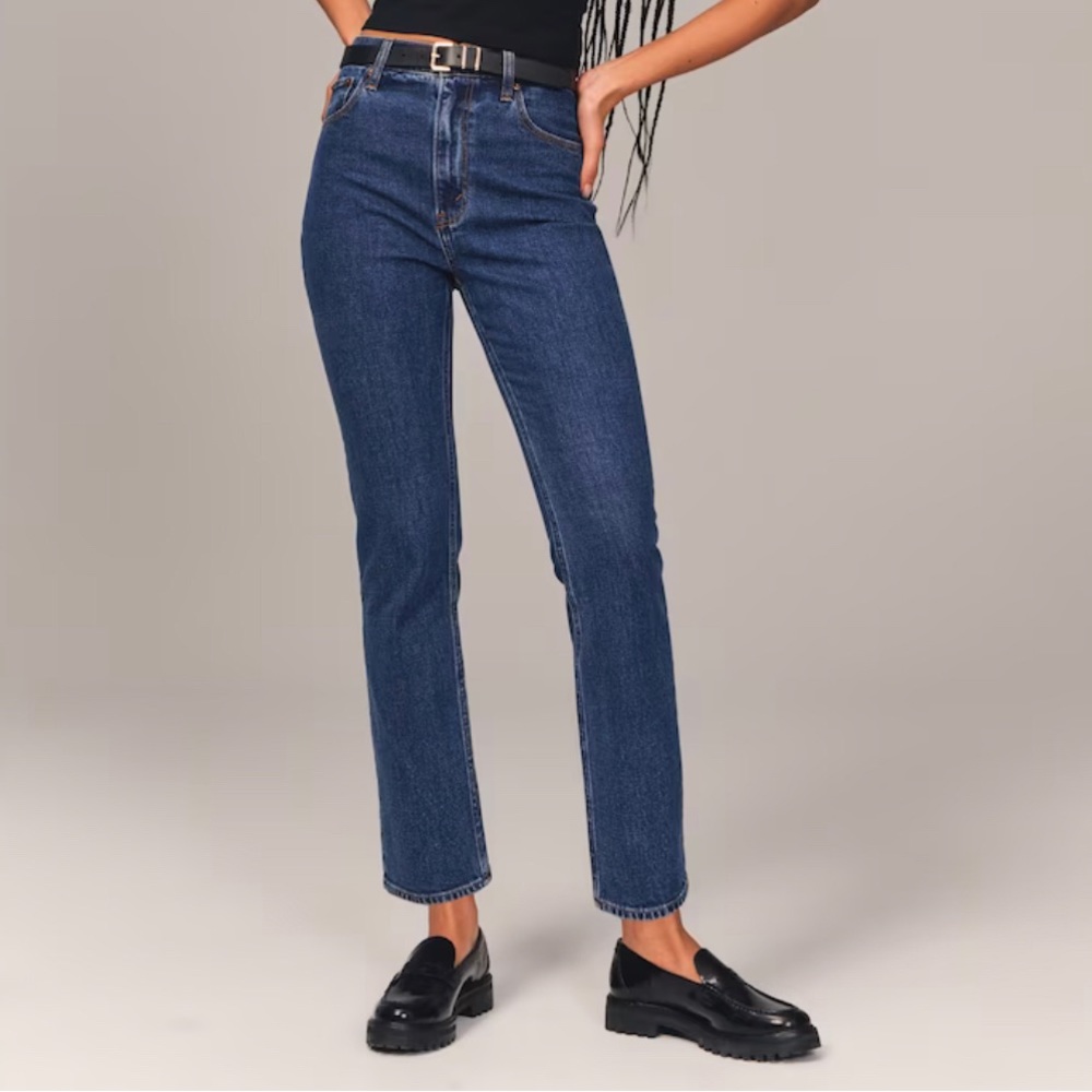 Abercrombie Ultra High Rise Ankle Straight Jean